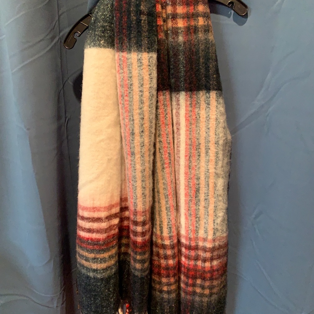 Loft -multi colored scarf - excellent condition